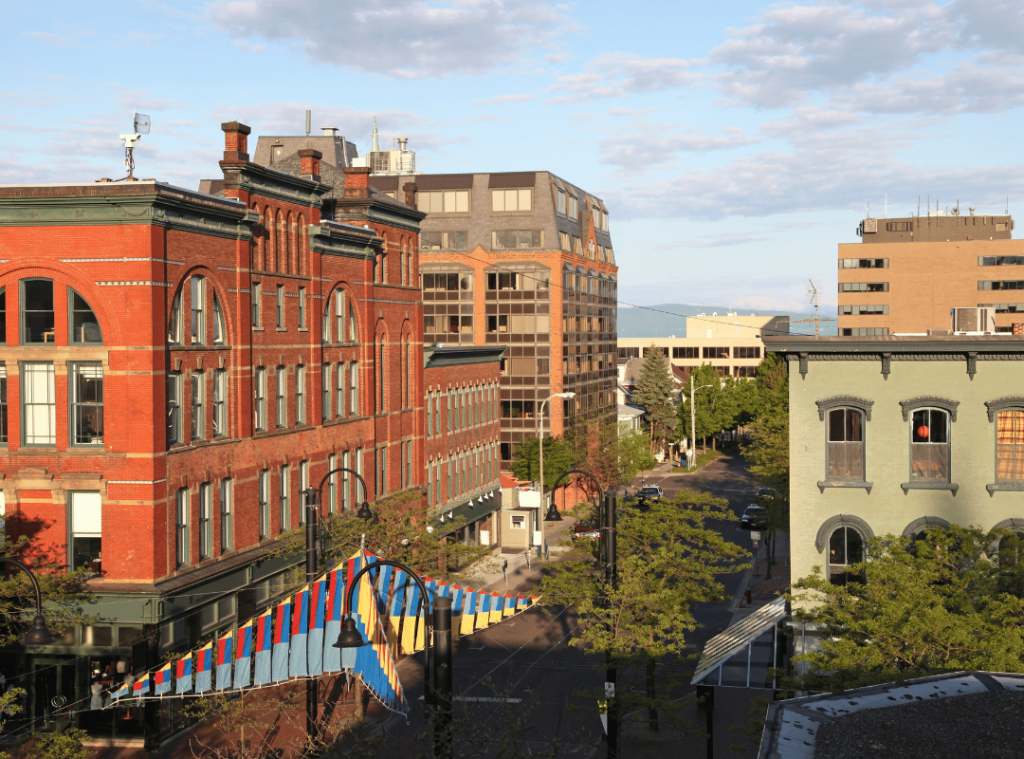 vermont downtown with houses and buildings