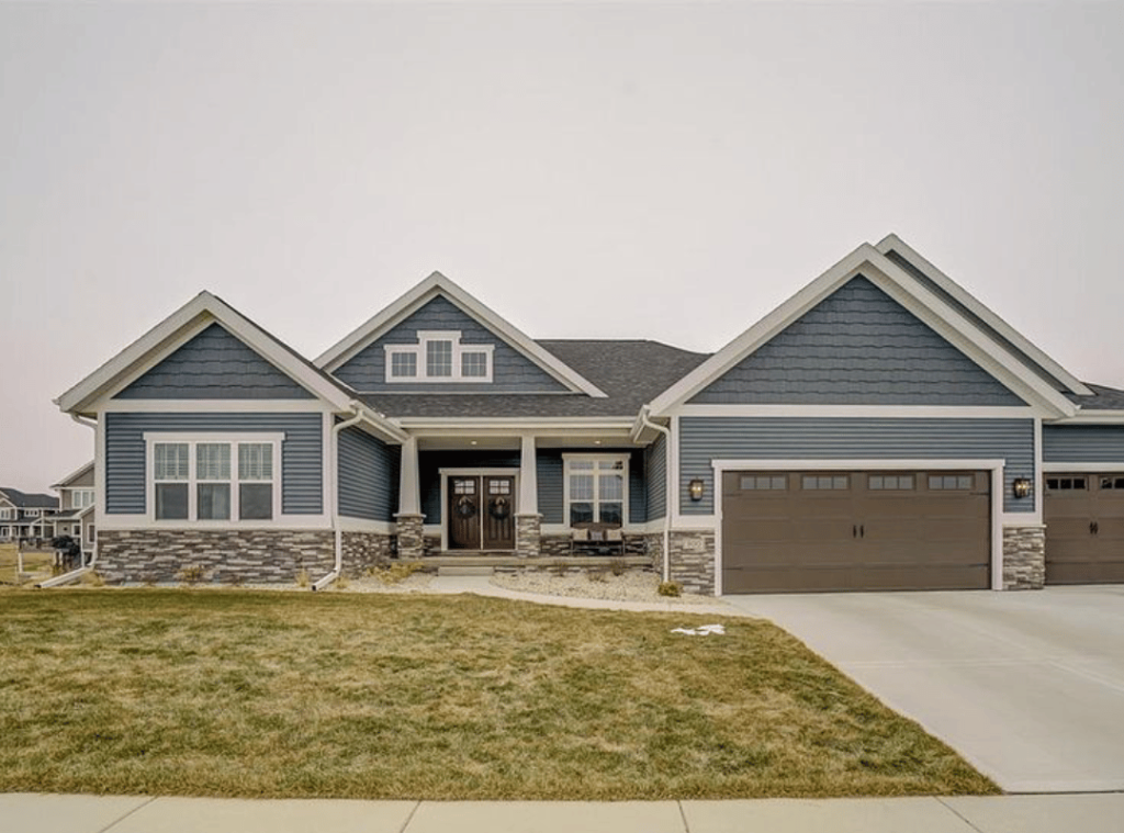 Wisconsin contemporary house