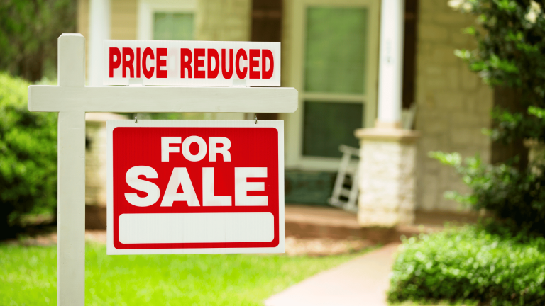 Why Testing the Market Can Backfire: The Dangers of Overpricing Your Home